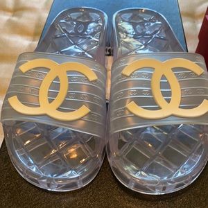 Chanel slides